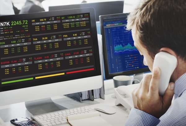 A Comprehensive Guide to Intraday Trading: Strategies, Tips, and Risks
